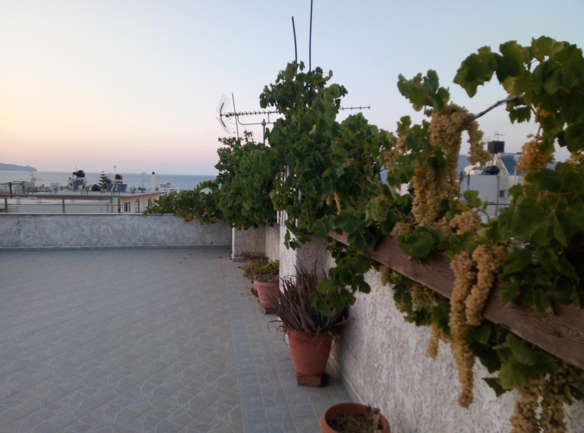 Hostel Stylianos Kíssamos Exteriör bild