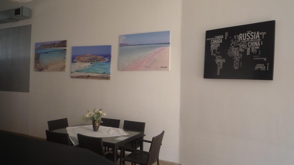 Hostel Stylianos Kíssamos Exteriör bild