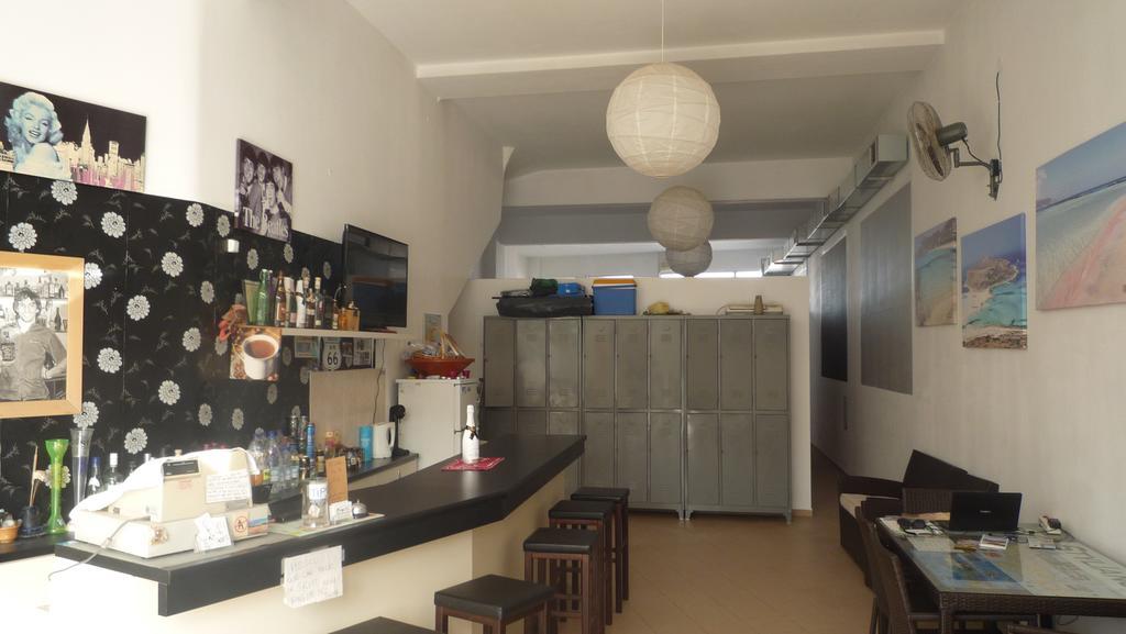 Hostel Stylianos Kíssamos Exteriör bild
