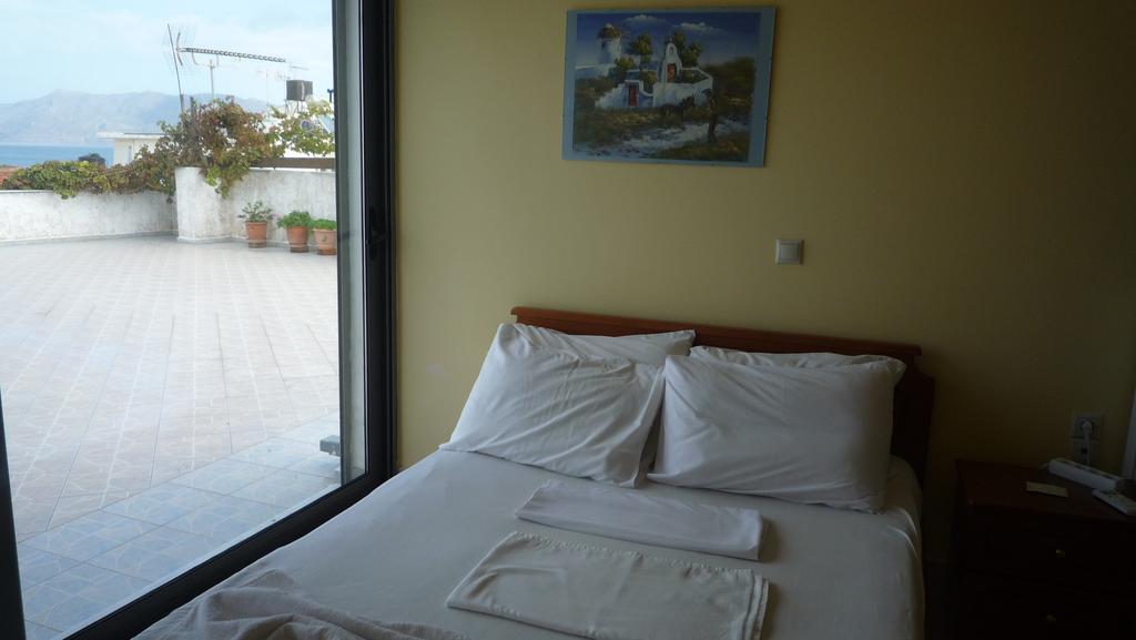 Hostel Stylianos Kíssamos Exteriör bild