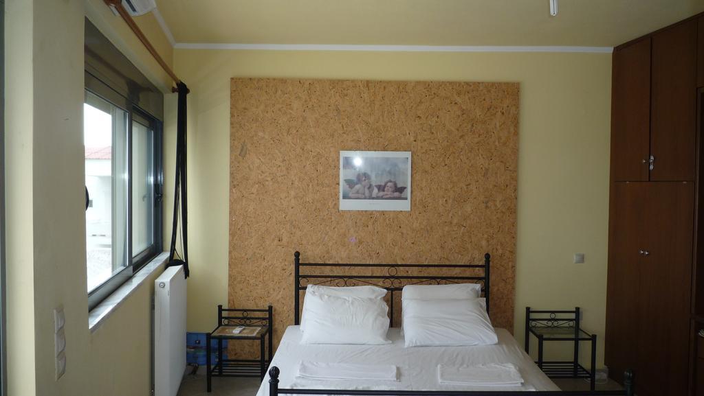 Hostel Stylianos Kíssamos Exteriör bild